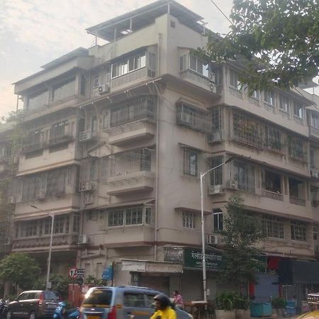 Bed And Breakfast At Colaba Bombaim Exterior foto